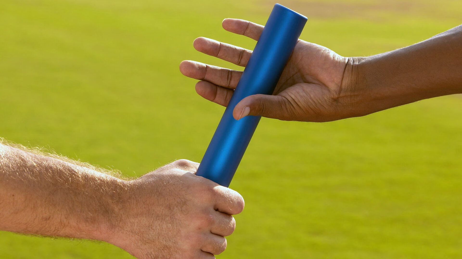 德国女子公路赛选手在比赛中获得第十二名，德国女短跑